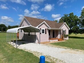 Building Photo - 6708 Six J Ct