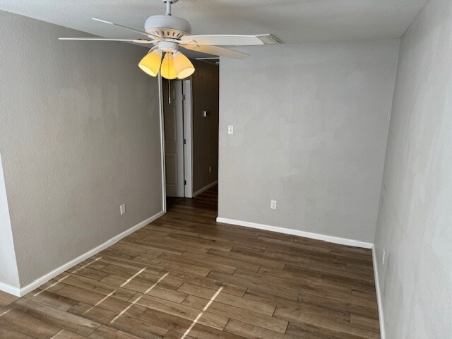 Building Photo - 712 29th St