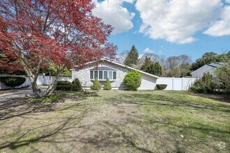 Building Photo - 65 N Howell Ave