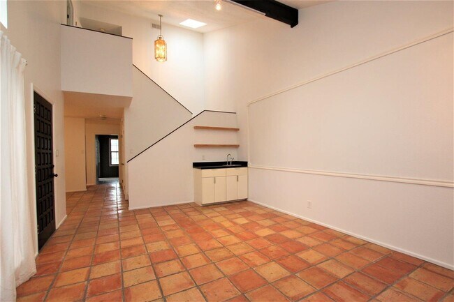 Foto del edificio - 113 Lindenwood Dr