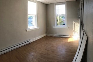 Building Photo - 80 N Main St