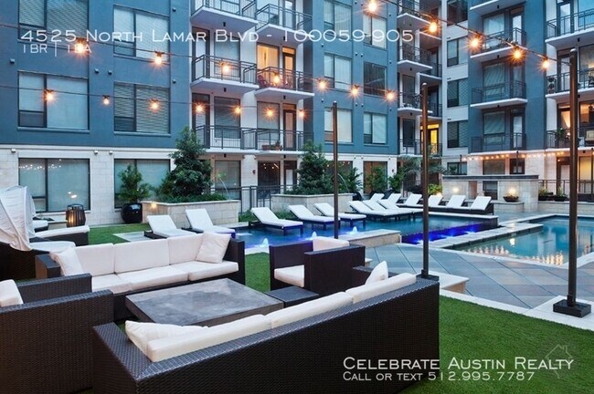 Foto del edificio - Very Modern and Luxurious North Lamar Living!