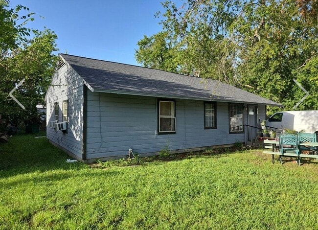 Large Home For Lease - Large Home For Lease