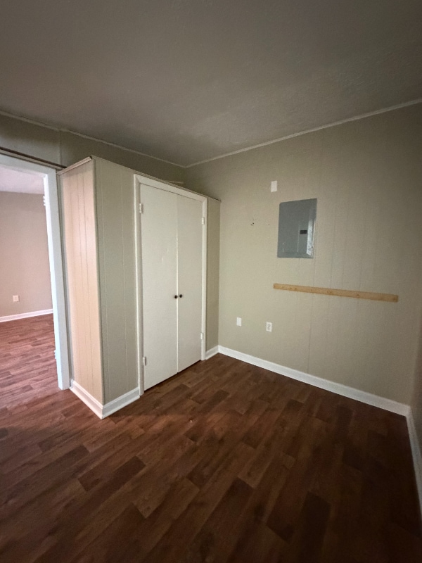 Building Photo - 231 Main St