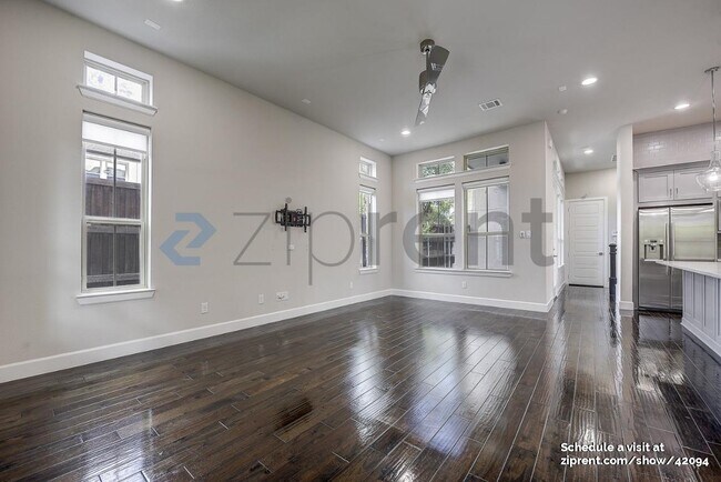 Foto del edificio - 5345 Teak Mill Pl