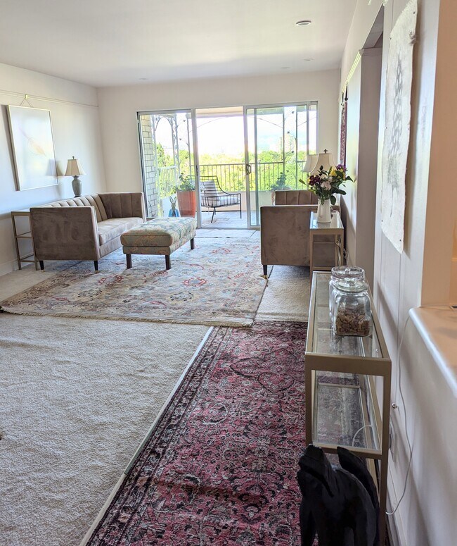 Foto principal - 1200 N Humboldt St