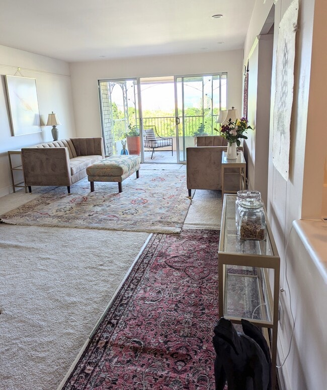 from entry looking west - 1200 N Humboldt St