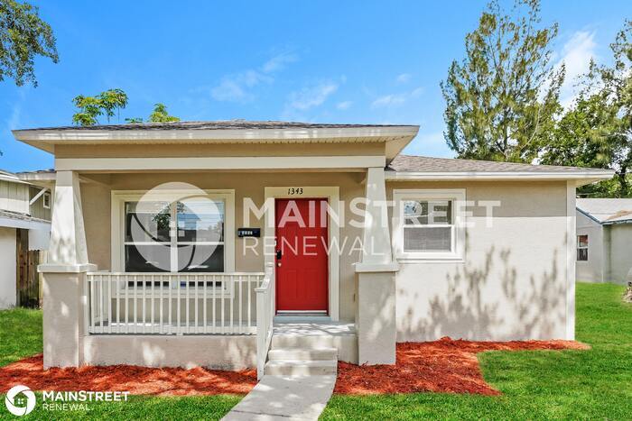 Foto principal - 1343 15th St S, St Petersburg, FL 33705