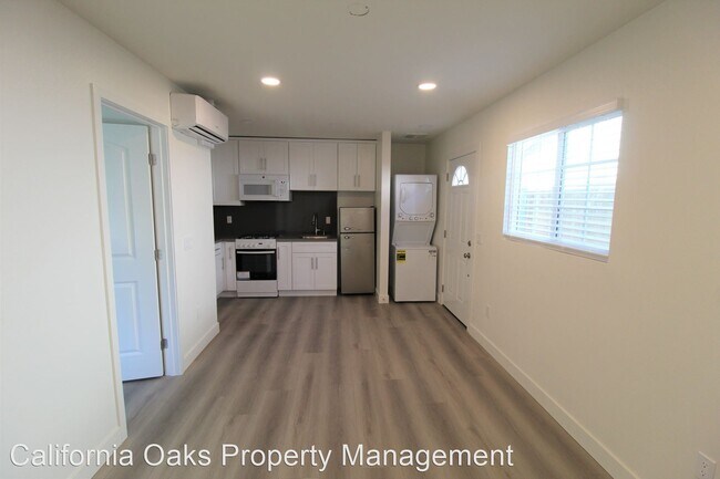 Foto del edificio - 1 br, 1 bath House - 745 1/2 Fine Street