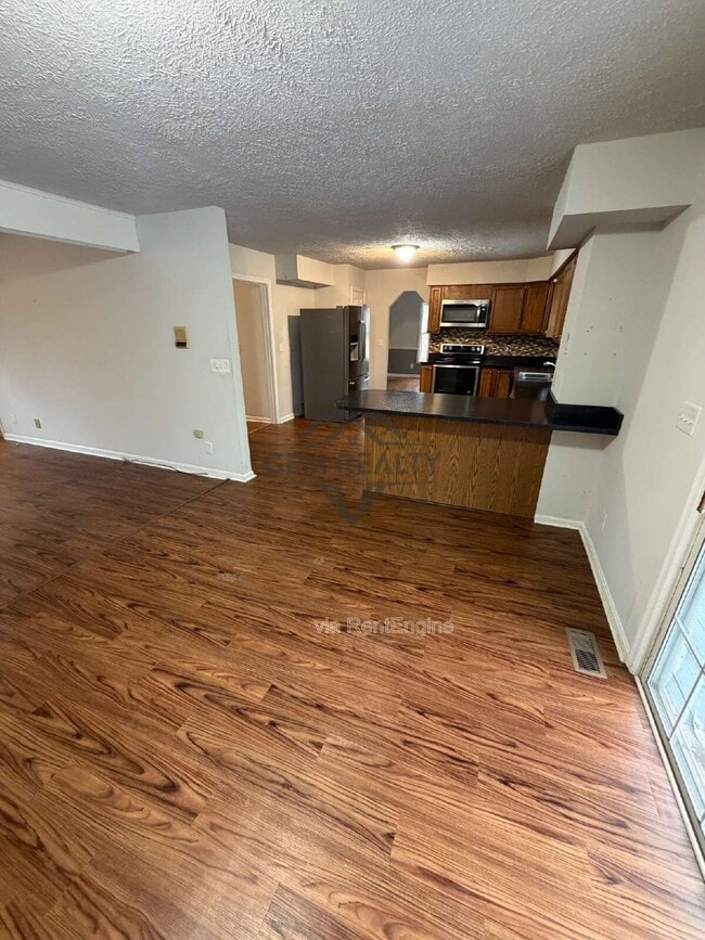 Building Photo - 4 Bryant St