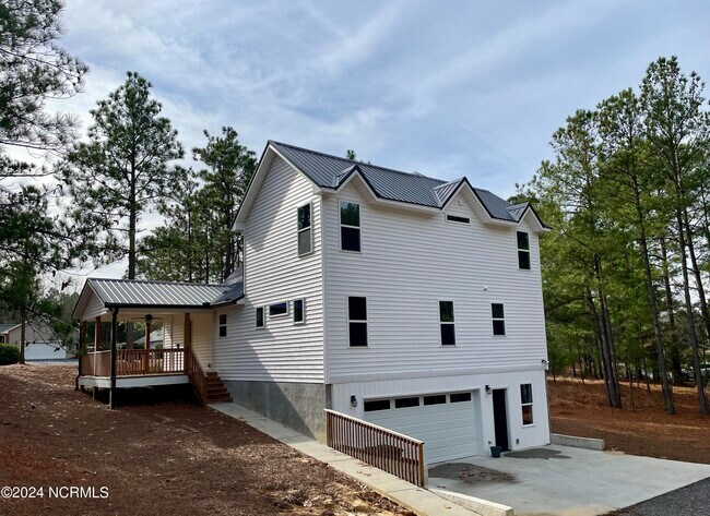 Building Photo - 142 Edgewater Dr