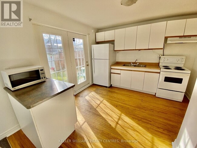 Building Photo - 43 Walter Ave