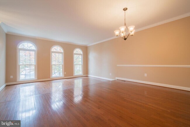 Building Photo - 10553 James Wren Way