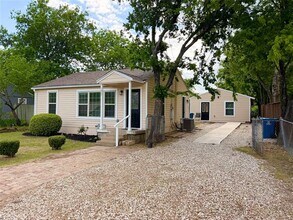 Building Photo - 1455 Honor Dr