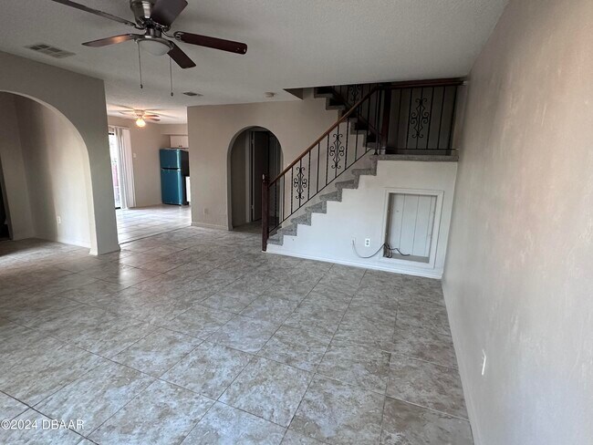 Foto del edificio - 2078 Oak Meadow Cir