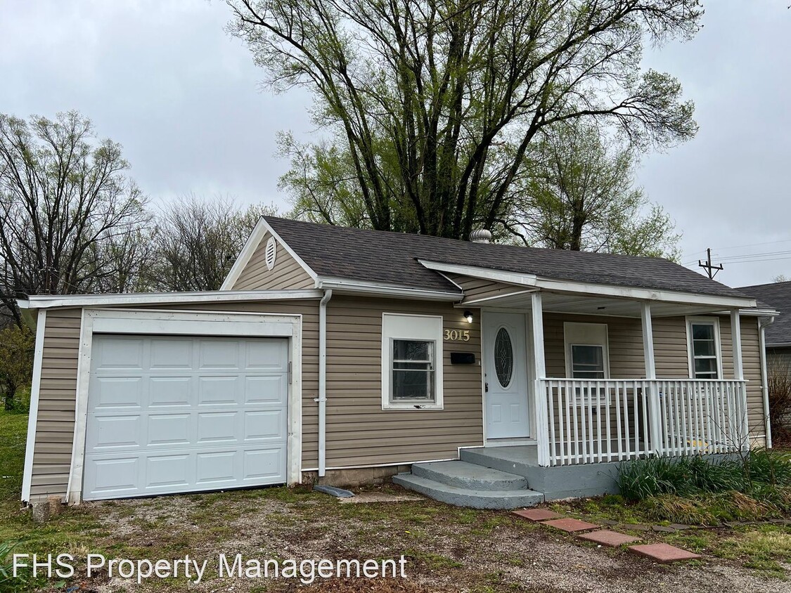 Primary Photo - 2 br, 1 bath House - 3015 W Lincoln