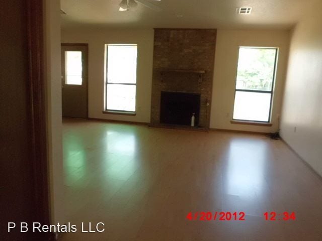Building Photo - 3 br, 2 bath House - 3014 NE Lancaster Lane