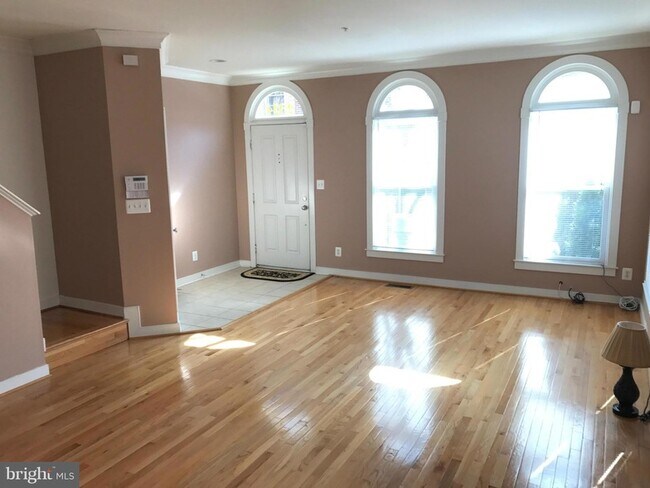 Building Photo - 2324 Cobble Hill Terrace