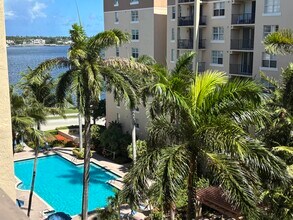 Building Photo - 1801 N Flagler Dr Building Photo - 1801 N Flagler Dr