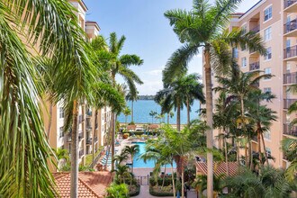 Building Photo - 1801 N Flagler Dr