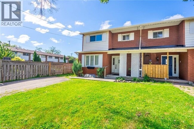 Building Photo - 9 Dianne Ct