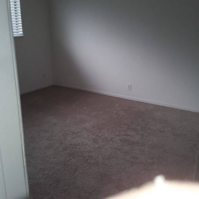 Master Bedroom - 428 E Cypress Ave