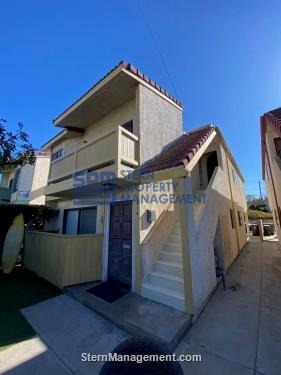 Building Photo - 416 N Venice Blvd