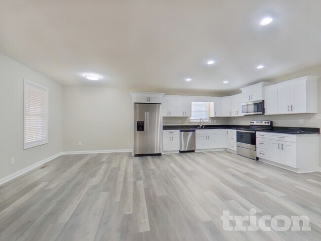 Foto del edificio - 359 River Trace Dr