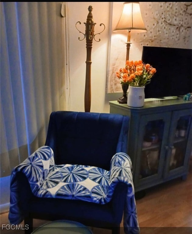 Building Photo - 26 Hamlin Ct