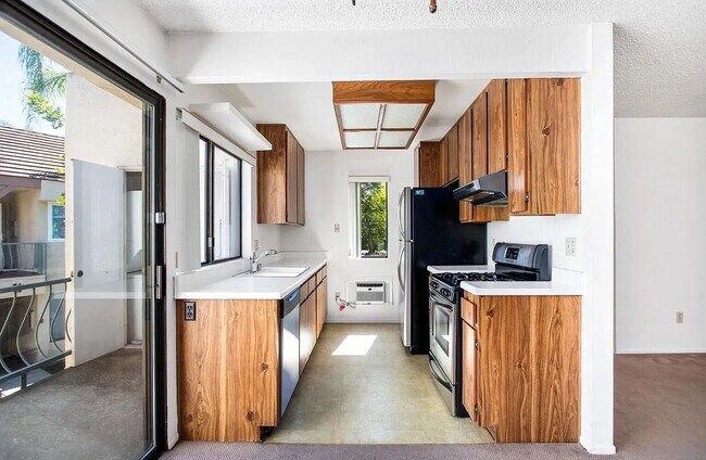 Foto del edificio - "Charming 1-Bed Retreat in San Diego – Perfectly Cozy 662 sq ft Home!"