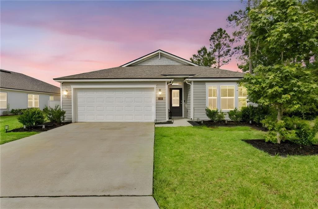 Foto principal - 300 Chinquapin Dr