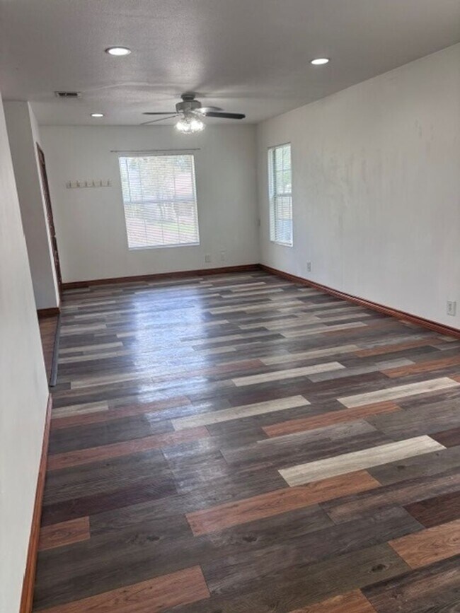 Foto del edificio - 2718 W Craig Pl