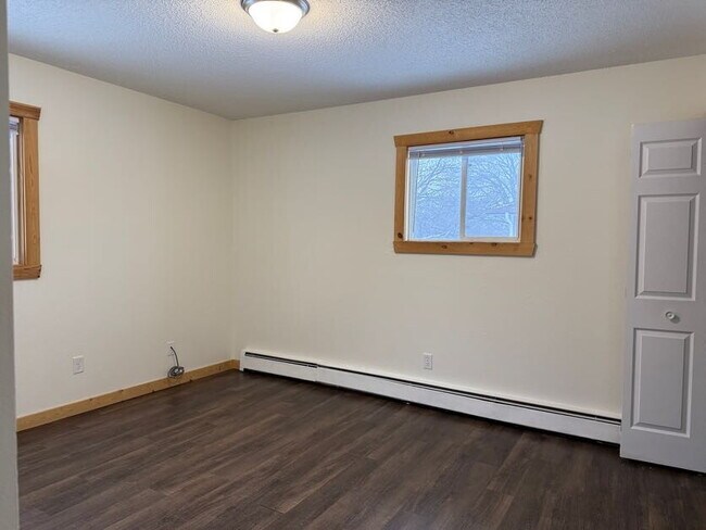 Foto del edificio - 625 2nd Ave W