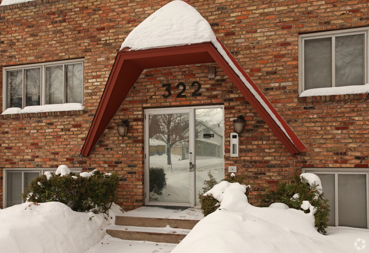 Foto del edificio - 322 2nd St NE