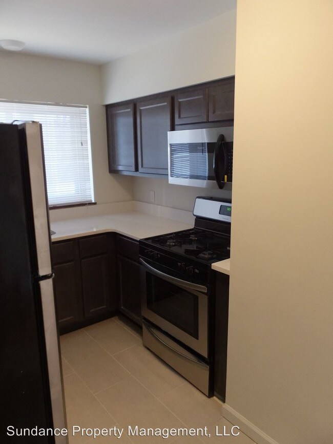 Foto del edificio - 2217-2229 Victory Pkwy