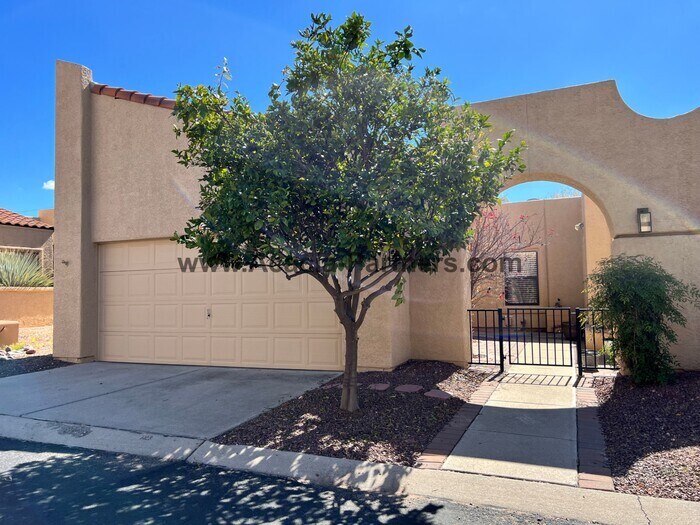 Foto principal - Two Bedroom Townhouse