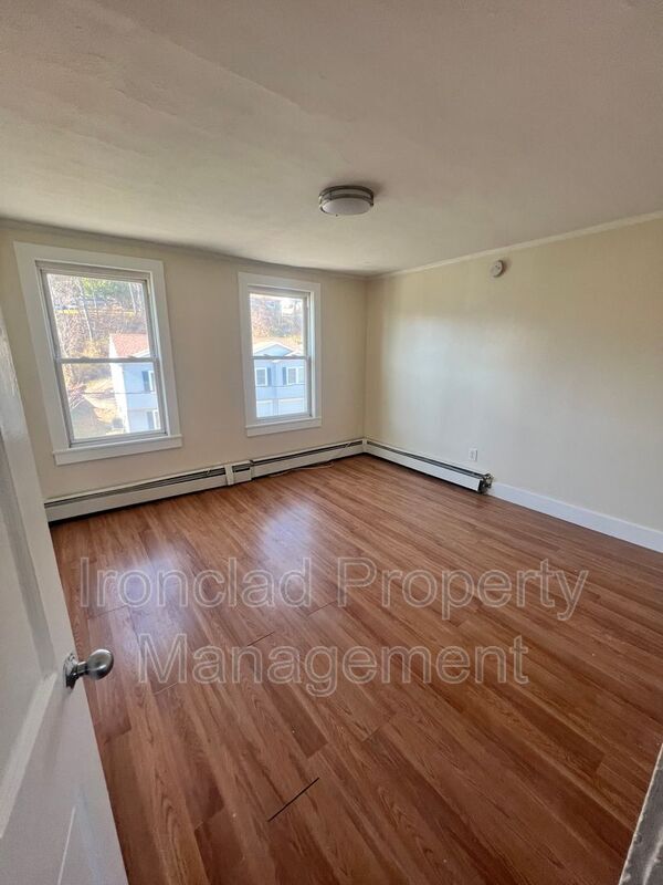 27 Botsford St Unit 3, Meriden, CT 06451 Condo for Rent in Meriden