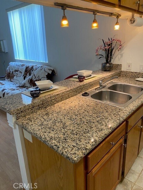 Foto del edificio - 1943 Vista Del Mar Ave