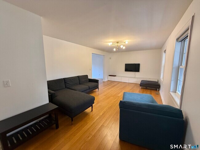 Foto del edificio - 70 Renwick Pl