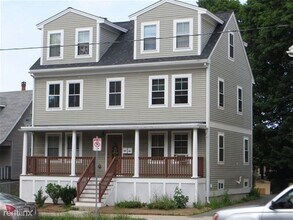 Building Photo - 76 Seaver St