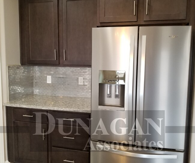 Foto del edificio - Gorgeous, 4 Bedroom/2 Bath in Martin Farms Subdivision