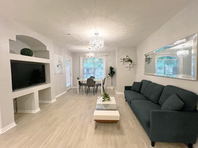 Living Room/ Dining Room - 7230 Westpointe Blvd