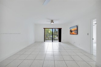 Building Photo - 126 S Cypress Rd