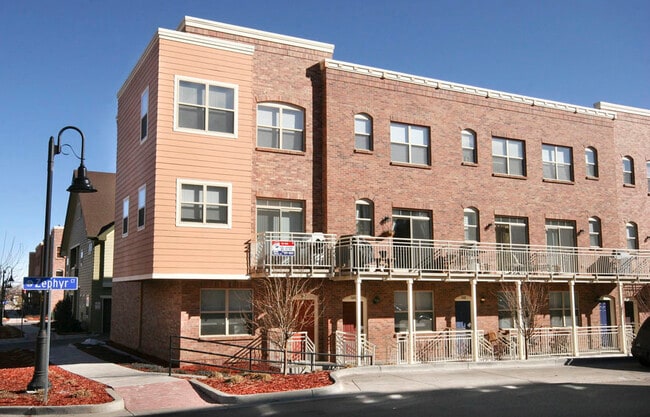 Photo - 5498 Zephyr Ct Townhome