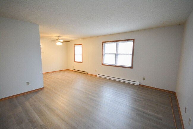 Foto del edificio - Newly updated 2br upstairs condo in excellent NW location!