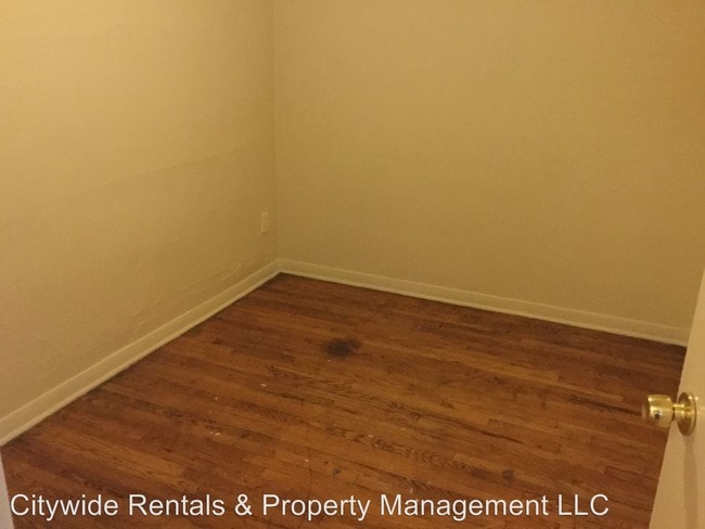 Building Photo - 5837 N 63rd St