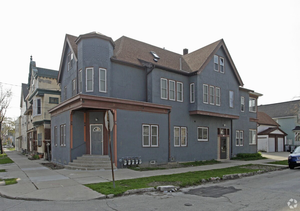 Primary Photo - 1001 E Wright St
