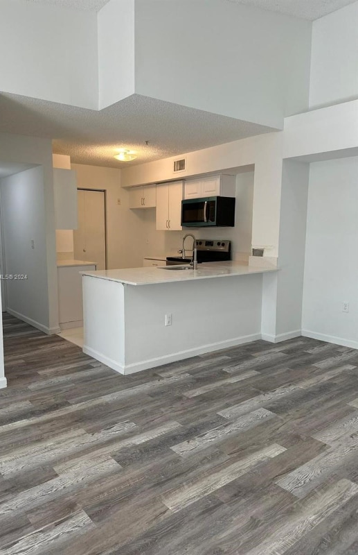 Foto principal - 2123 Renaissance Blvd