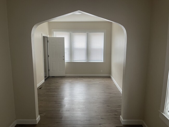 Foto del edificio - 2930 S Bonfield St