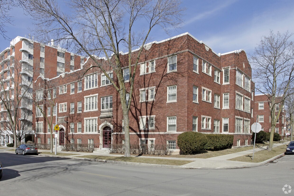 Primary Photo - Junior Terrace